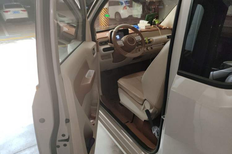 Used Wuling Hongguang MINIEV 2024 3rd Generation 215km Youth Edition Driver Seat
