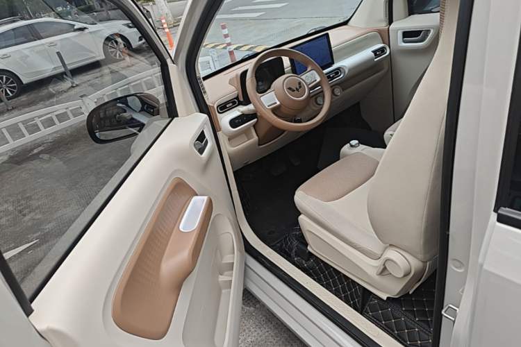 Used Wuling Hongguang MINIEV 2024 3rd Generation 215km Youth Edition Driver Seat