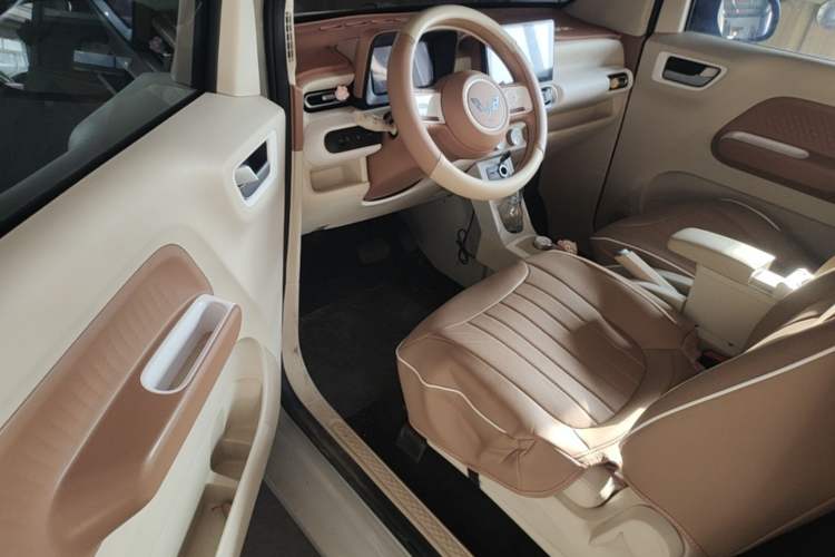 Used Wuling Hongguang MINIEV 2024 3rd Generation 215km Youth Edition Driver Seat