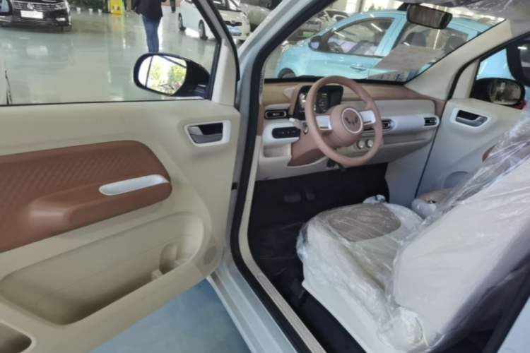 Used Wuling Hongguang MINIEV 2024 3rd Generation 215km Youth Edition Driver Seat