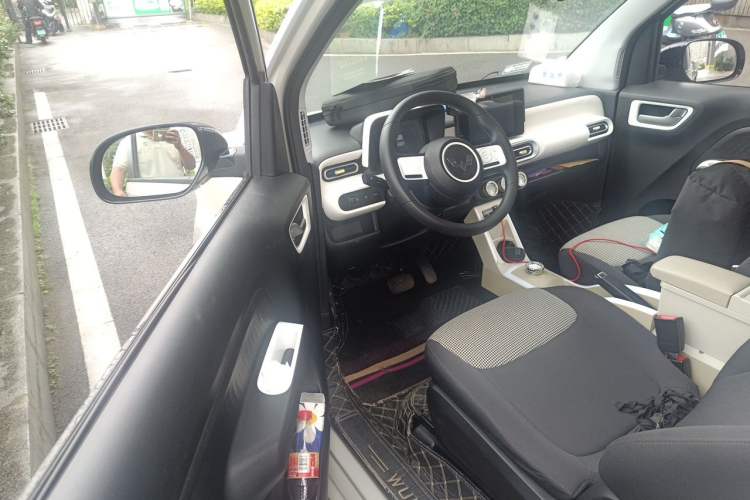 Used Wuling Hongguang MINIEV 2024 3rd Generation 215km Advanced Version Driver Seat