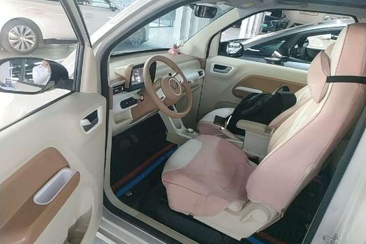 Used Wuling Hongguang MINIEV 2024 3rd Generation 215km Youth Edition Driver Seat