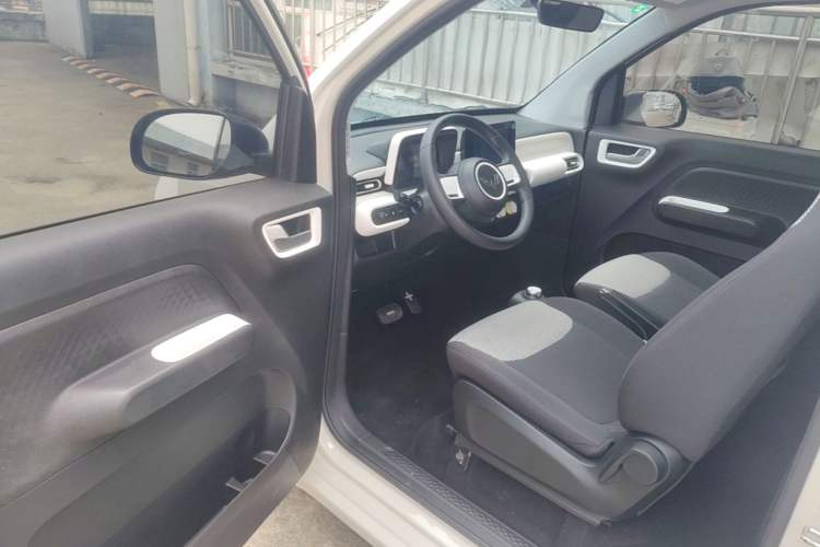 Used Wuling Hongguang MINIEV 2024 3rd Generation 215km Advanced Version Driver Seat