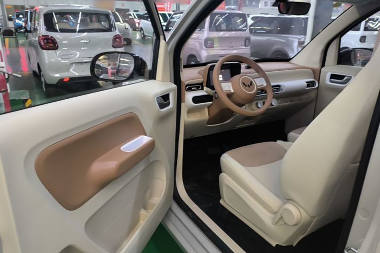 Used Wuling Hongguang MINIEV 2024 3rd Generation 215km Youth Edition Driver Seat