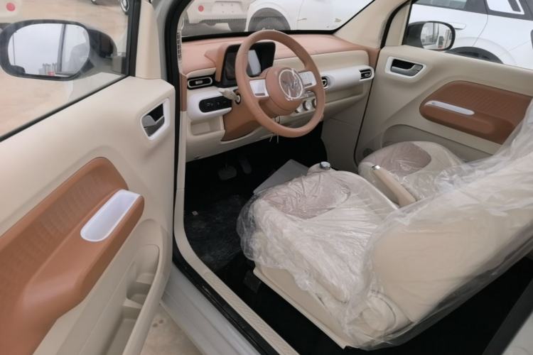 Used Wuling Hongguang MINIEV 2024 3rd Generation 215km Youth Edition Driver Seat