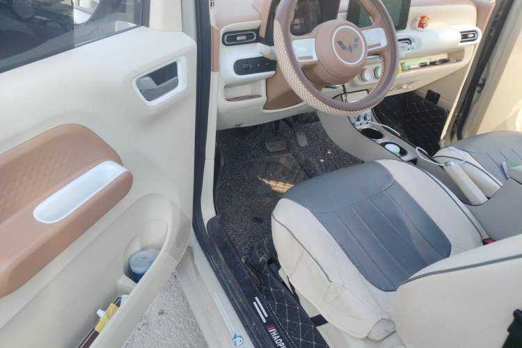 Used Wuling Hongguang MINIEV 2024 3rd Generation 215km Advanced Version Driver Seat
