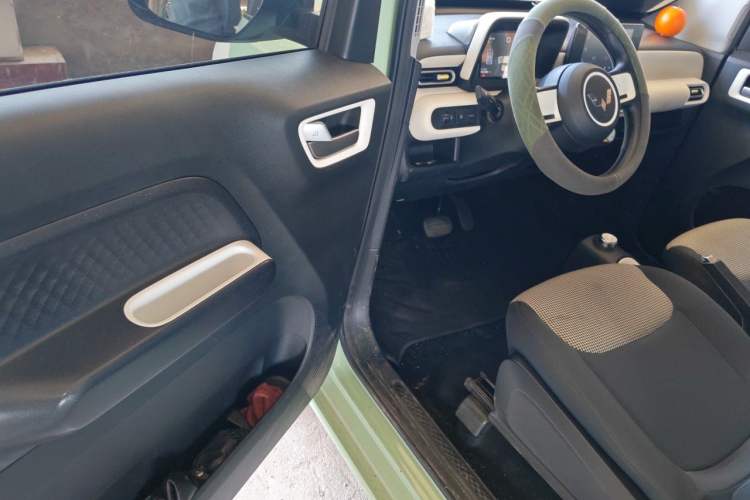 Used Wuling Hongguang MINIEV 2024 3rd Generation 215km Advanced Version Driver Seat