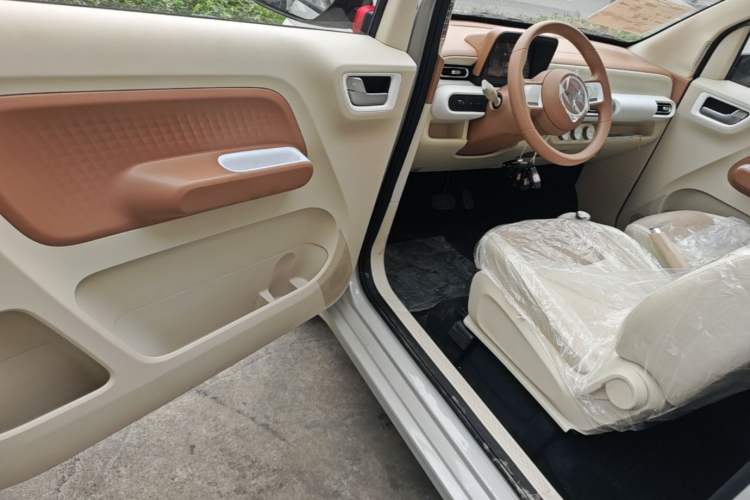 Used Wuling Hongguang MINIEV 2024 3rd Generation 215km Youth Edition Driver Seat
