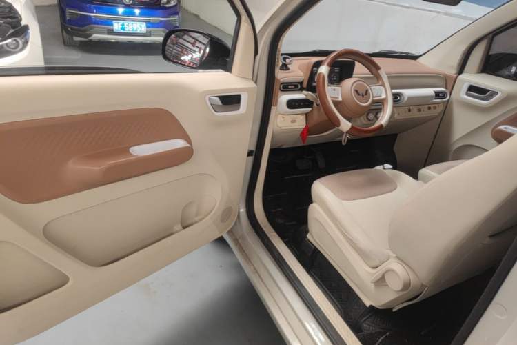Used Wuling Hongguang MINIEV 2024 3rd Generation 215km Youth Edition Driver Seat