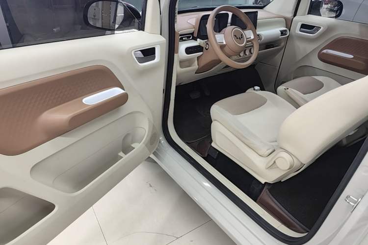 Used Wuling Hongguang MINIEV 2024 3rd Generation 215km Advanced Version Driver Seat