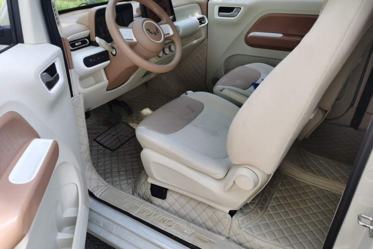 Used Wuling Hongguang MINIEV 2024 3rd Generation 215km Youth Edition Driver Seat