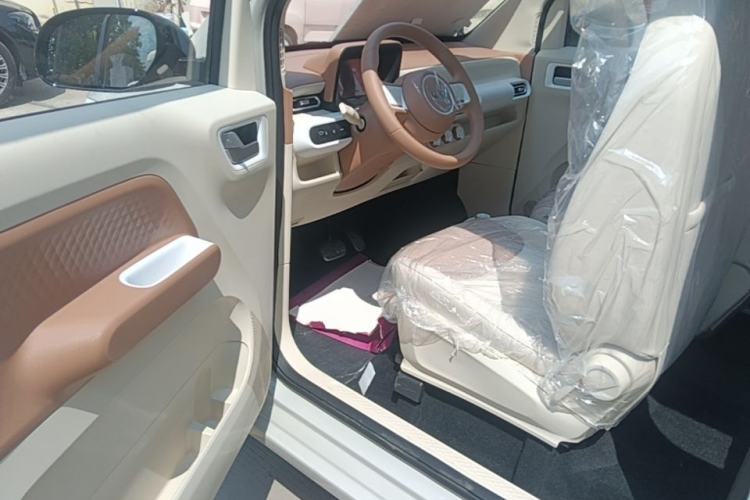 Used Wuling Hongguang MINIEV 2024 3rd Generation 215km Youth Edition Driver Seat