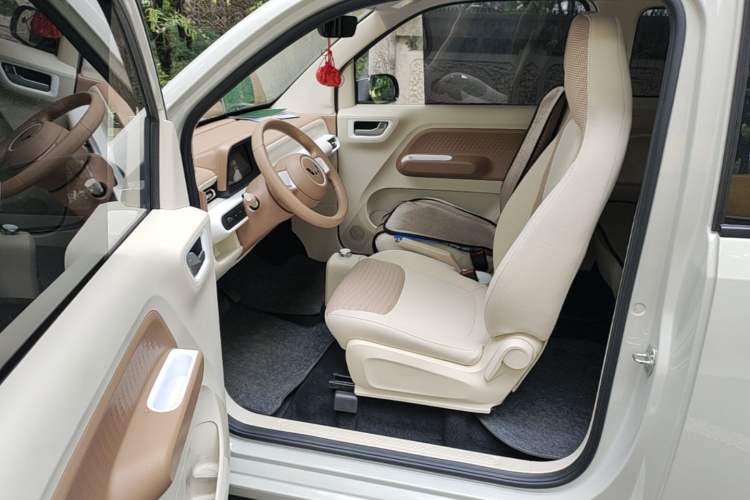 Used Wuling Hongguang MINIEV 2024 3rd Generation 215km Youth Edition Driver Seat