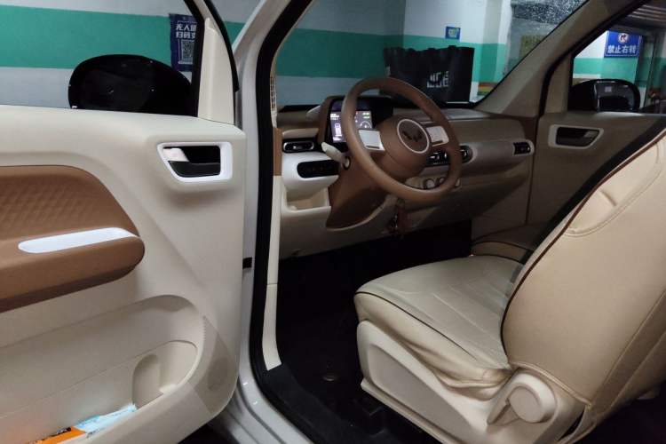 Used Wuling Hongguang MINIEV 2024 3rd Generation 215km Youth Edition Driver Seat
