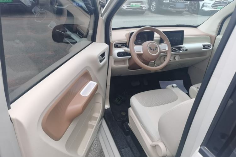 Used Wuling Hongguang MINIEV 2024 3rd Generation 215km Youth Edition Driver Seat