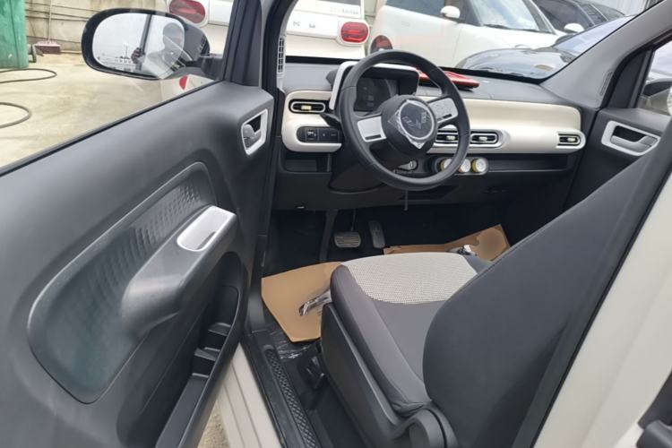 Used Wuling Hongguang MINIEV 2024 3rd Generation 215km Youth Edition Driver Seat