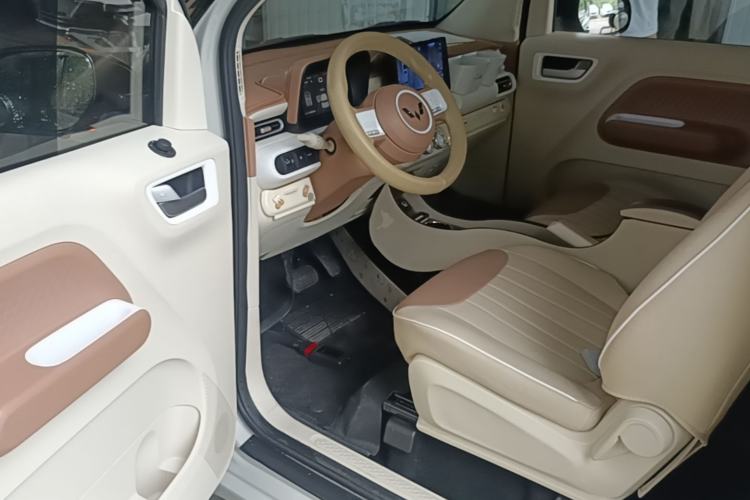Used Wuling Hongguang MINIEV 2024 3rd Generation 215km Youth Edition Driver Seat