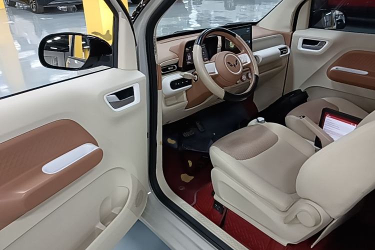 Used Wuling Hongguang MINIEV 2024 3rd Generation 215km Youth Edition Driver Seat