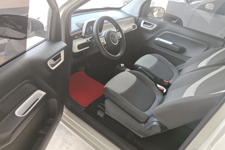 Used Wuling Hongguang MINIEV 2024 3rd Generation 215km Youth Edition Driver Seat