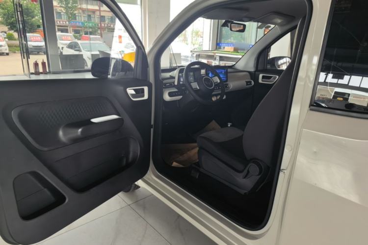Used Wuling Hongguang MINIEV 2024 3rd Generation 215km Youth Edition Driver Seat