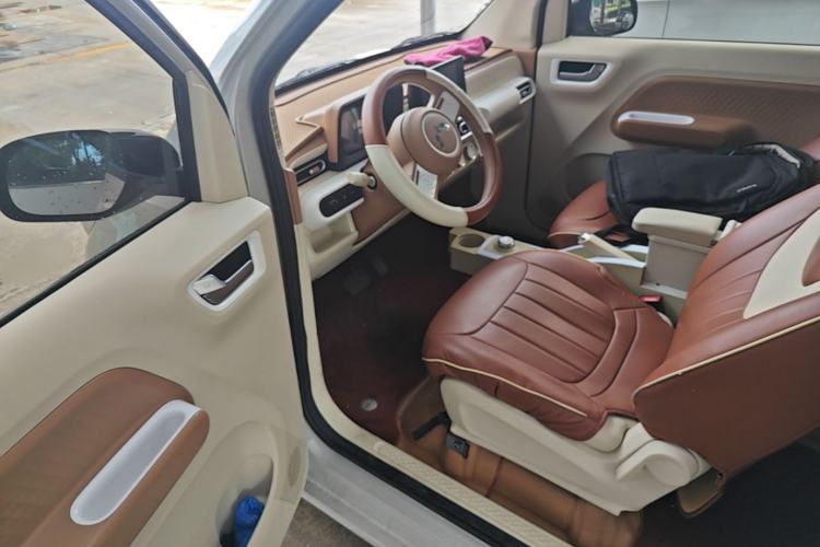 Used Wuling Hongguang MINIEV 2024 3rd Generation 215km Advanced Version Driver Seat