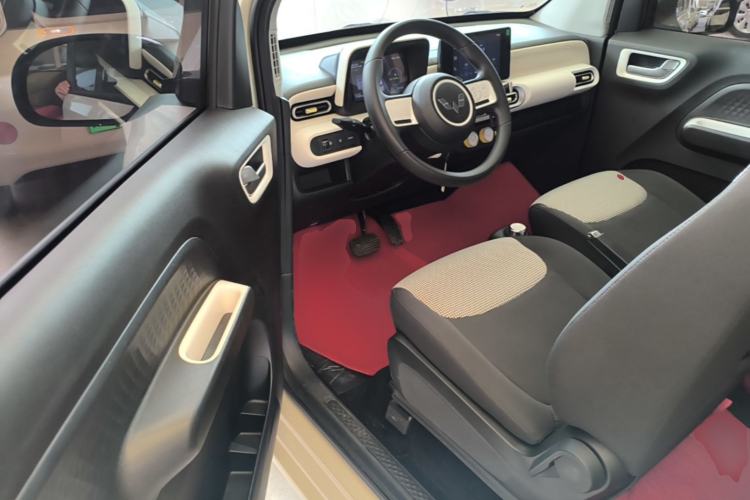 Used Wuling Hongguang MINIEV 2024 3rd Generation 215km Youth Edition Driver Seat