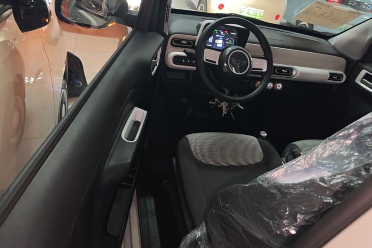 Used Wuling Hongguang MINIEV 2024 3rd Generation 215km Youth Edition Driver Seat