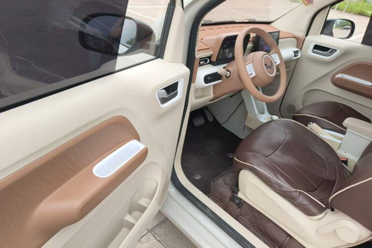 Used Wuling Hongguang MINIEV 2024 3rd Generation 215km Advanced Version Driver Seat