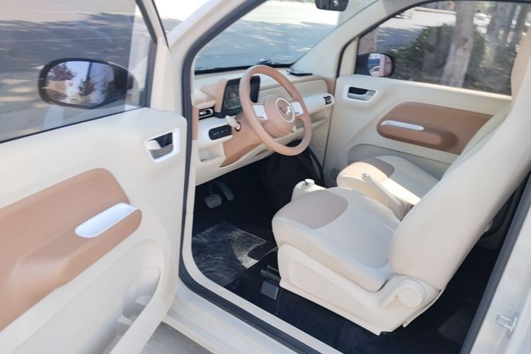 Used Wuling Hongguang MINIEV 2024 3rd Generation 215km Youth Edition Driver Seat