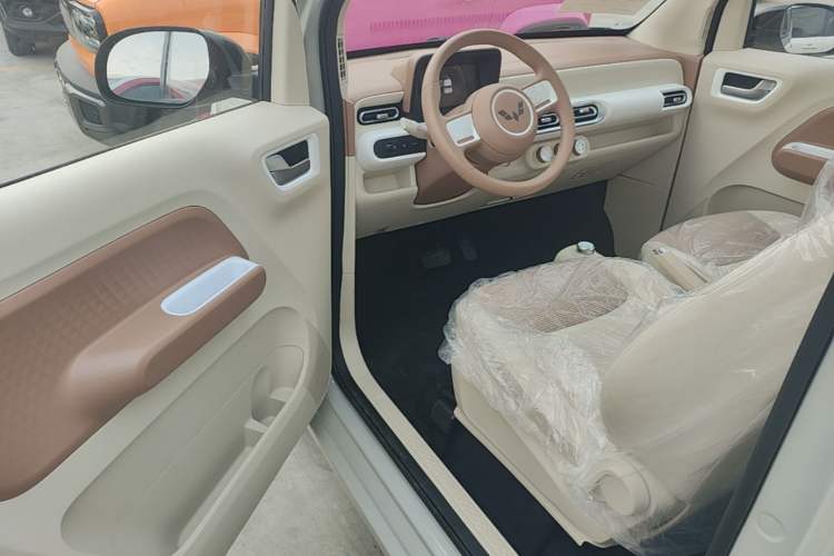 Used Wuling Hongguang MINIEV 2024 3rd Generation 215km Youth Edition Driver Seat