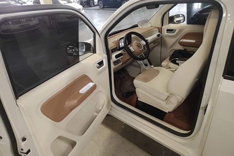 Used Wuling Hongguang MINIEV 2024 3rd Generation 215km Youth Edition Driver Seat