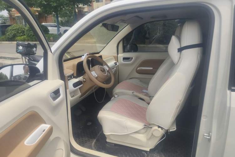 Used Wuling Hongguang MINIEV 2024 3rd Generation 215km Advanced Version Driver Seat