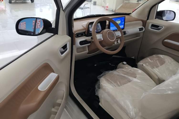 Used Wuling Hongguang MINIEV 2024 3rd Generation 215km Youth Edition Driver Seat