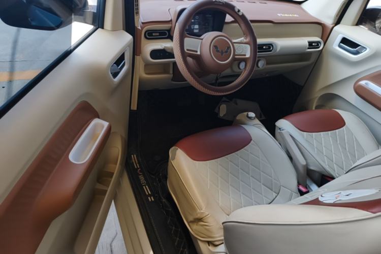 Used Wuling Hongguang MINIEV 2024 3rd Generation 215km Youth Edition Driver Seat