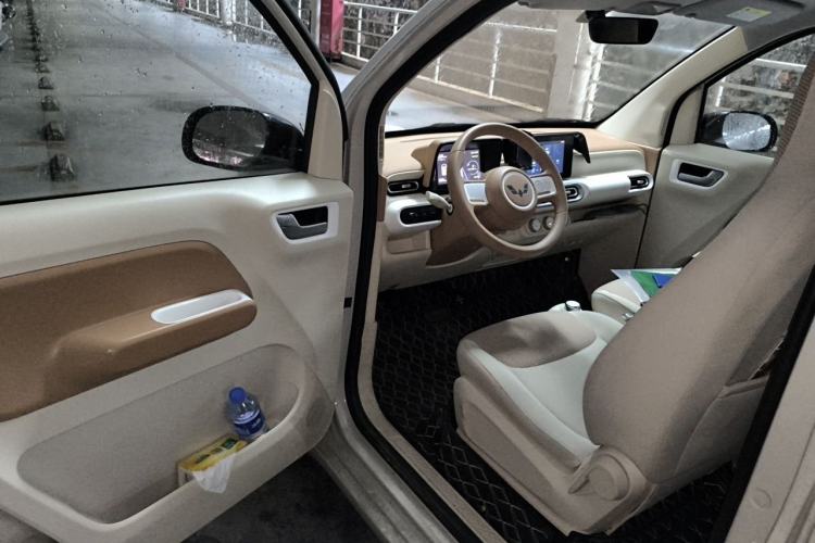 Used Wuling Hongguang MINIEV 2024 3rd Generation 215km Advanced Version Driver Seat