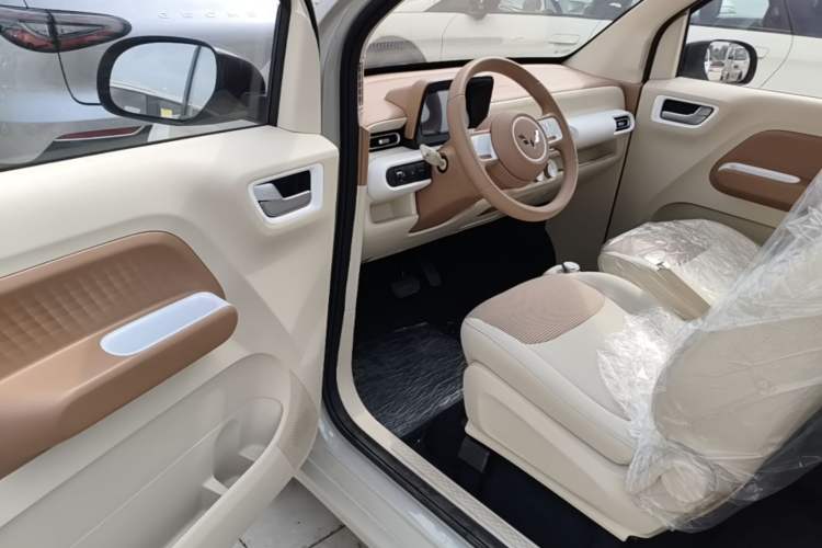 Used Wuling Hongguang MINIEV 2024 3rd Generation 215km Youth Edition Driver Seat