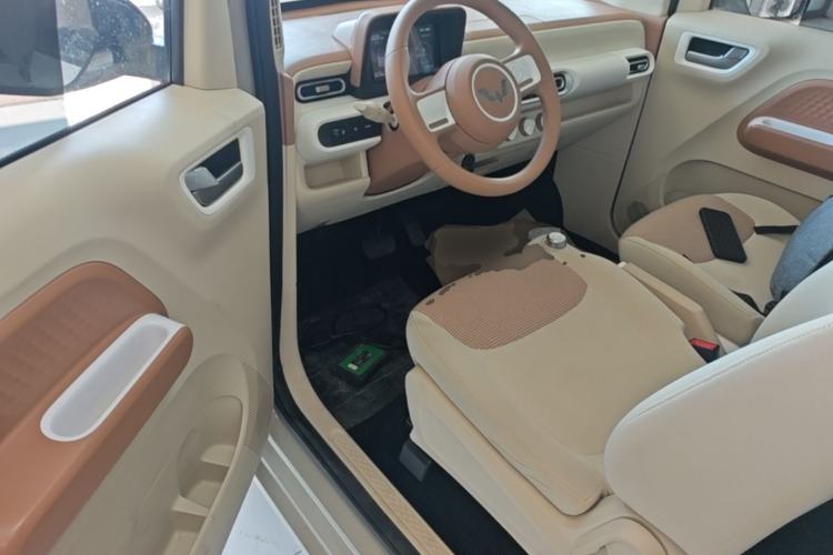 Used Wuling Hongguang MINIEV 2024 3rd Generation 215km Youth Edition Driver Seat