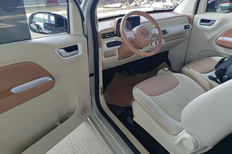 Used Wuling Hongguang MINIEV 2024 3rd Generation 215km Youth Edition Driver Seat