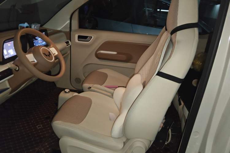 Used Wuling Hongguang MINIEV 2024 3rd Generation 215km Advanced Version Driver Seat