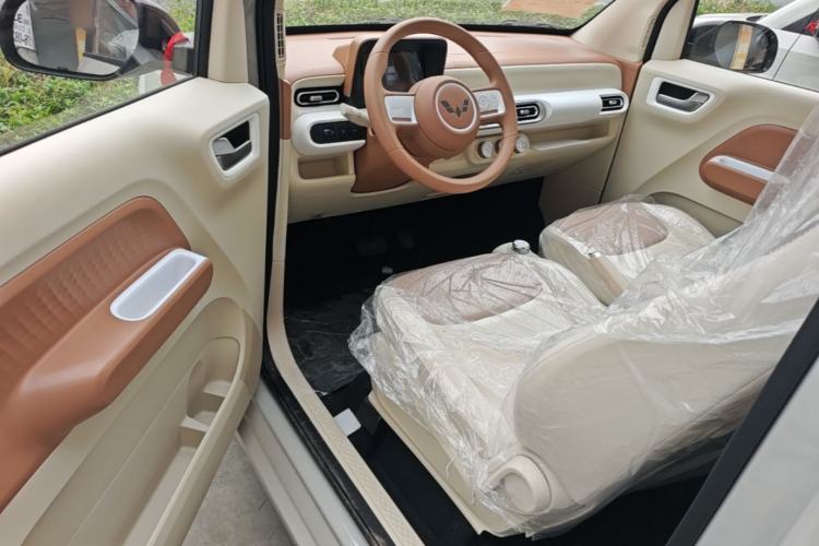 Used Wuling Hongguang MINIEV 2024 3rd Generation 215km Youth Edition Driver Seat