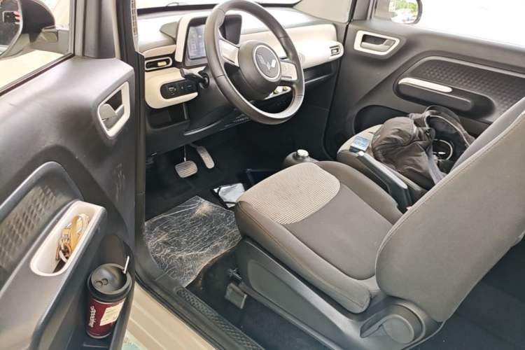 Used Wuling Hongguang MINIEV 2024 3rd Generation 215km Youth Edition Driver Seat