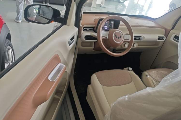 Used Wuling Hongguang MINIEV 2024 3rd Generation 215km Youth Edition Driver Seat