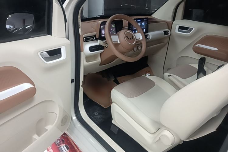Used Wuling Hongguang MINIEV 2024 3rd Generation 215km Youth Edition Driver Seat