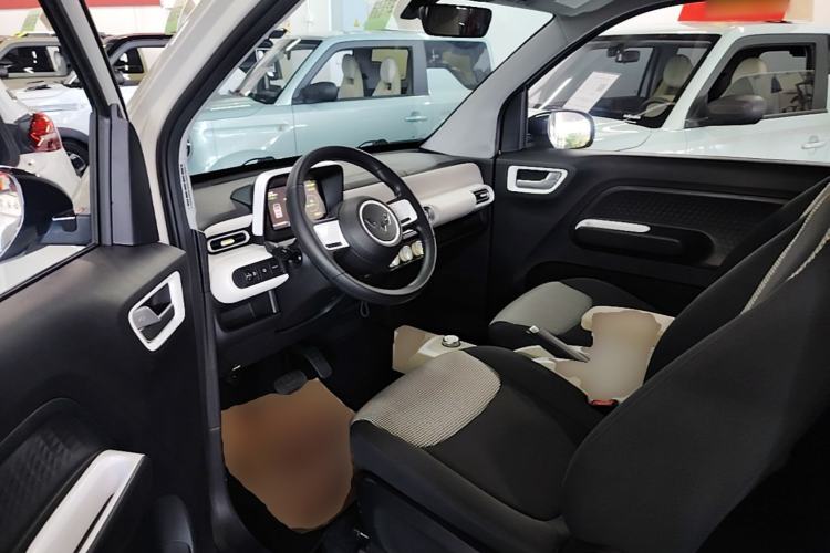 Used Wuling Hongguang MINIEV 2024 3rd Generation 215km Youth Edition Driver Seat