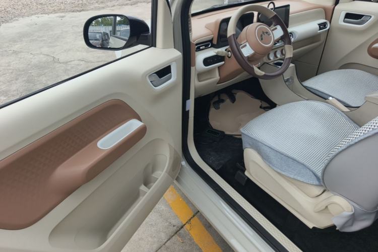 Used Wuling Hongguang MINIEV 2024 3rd Generation 215km Advanced Version Driver Seat