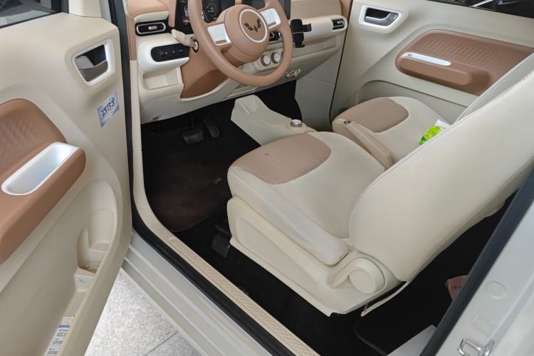 Used Wuling Hongguang MINIEV 2024 3rd Generation 215km Advanced Version Driver Seat
