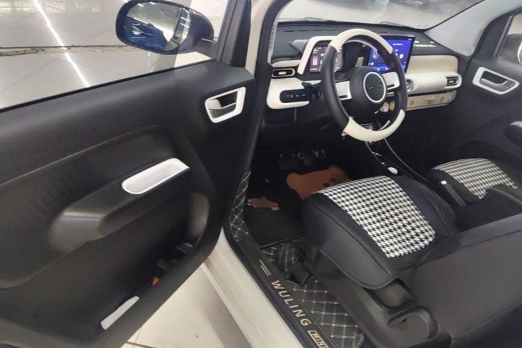 Used Wuling Hongguang MINIEV 2024 3rd Generation 215km Youth Edition Driver Seat
