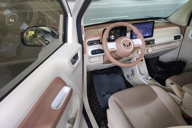 Used Wuling Hongguang MINIEV 2024 3rd Generation 215km Youth Edition Driver Seat