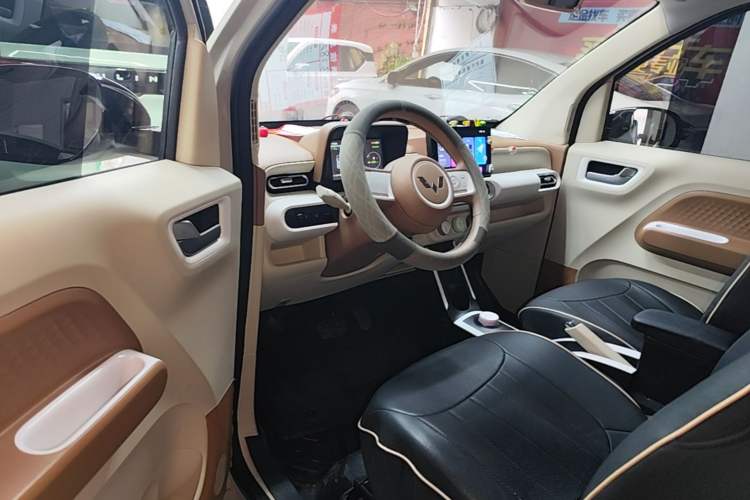 Used Wuling Hongguang MINIEV 2024 3rd Generation 215km Youth Edition Driver Seat