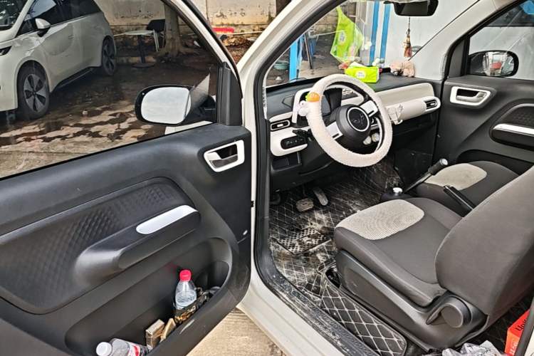 Used Wuling Hongguang MINIEV 2024 3rd Generation 215km Youth Edition Driver Seat